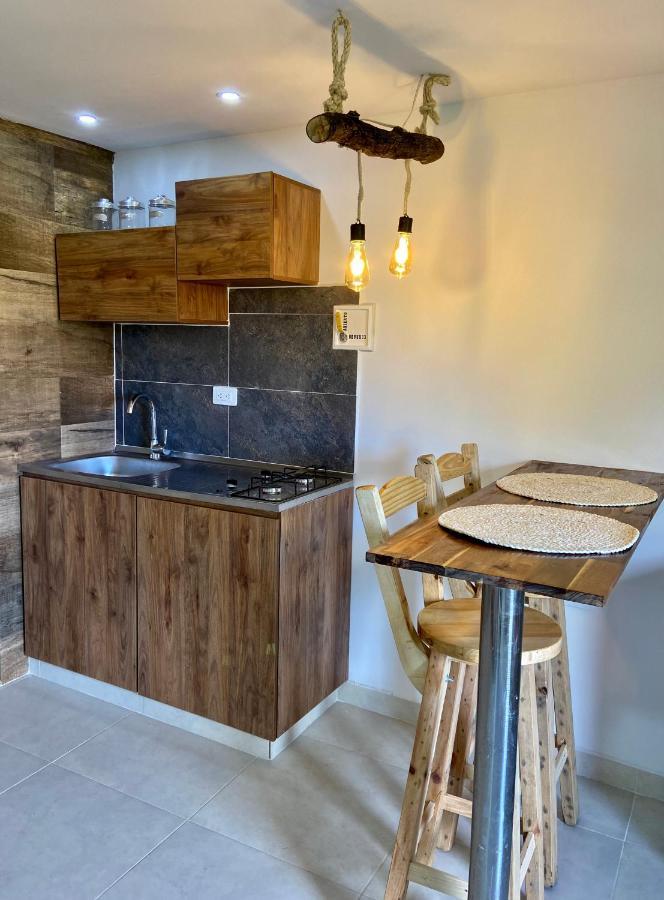 Cabanas Con Jacuzzi Y Chimenea - Casa Floral, Marinilla Buitenkant foto