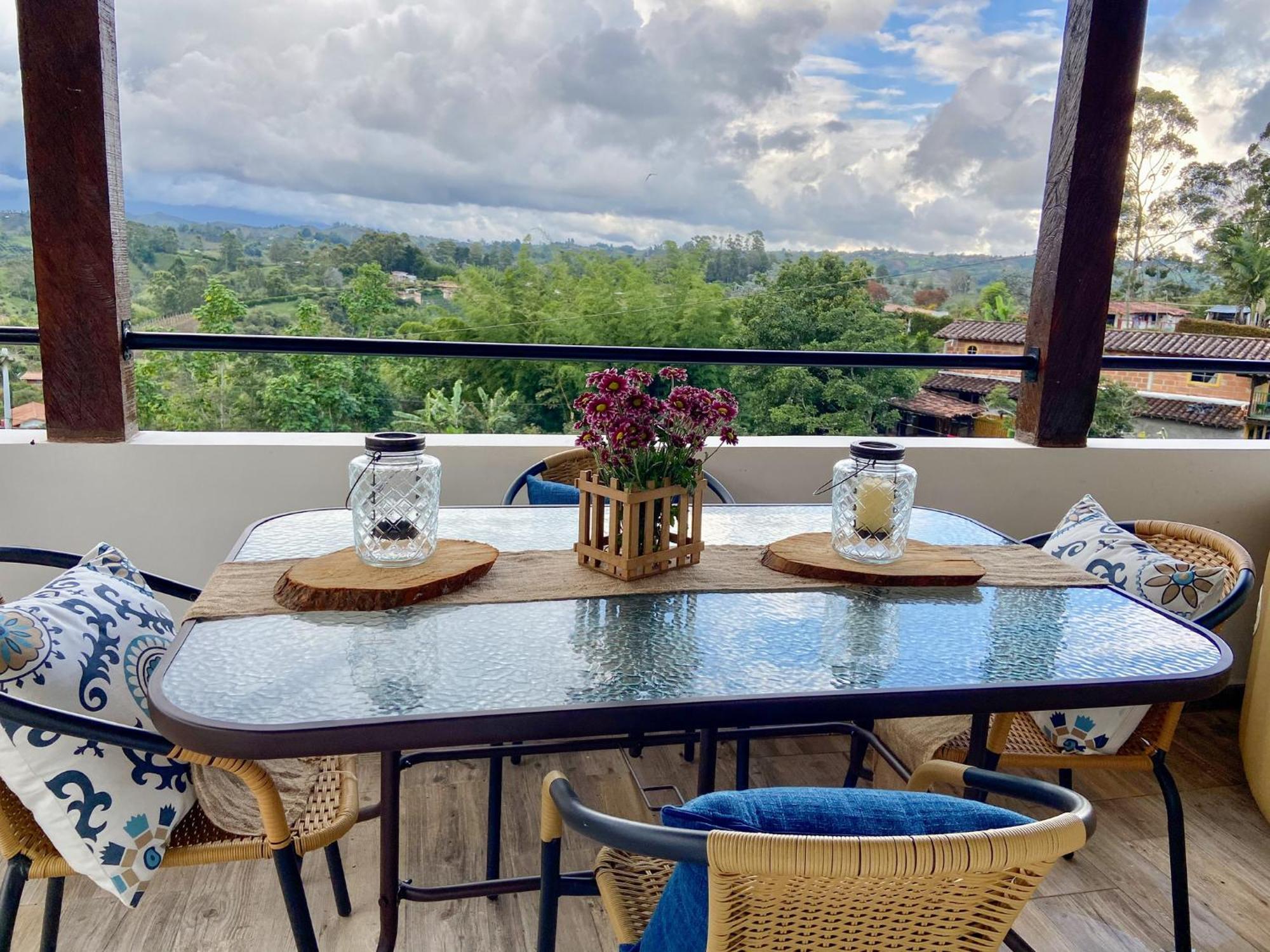 Cabanas Con Jacuzzi Y Chimenea - Casa Floral, Marinilla Buitenkant foto