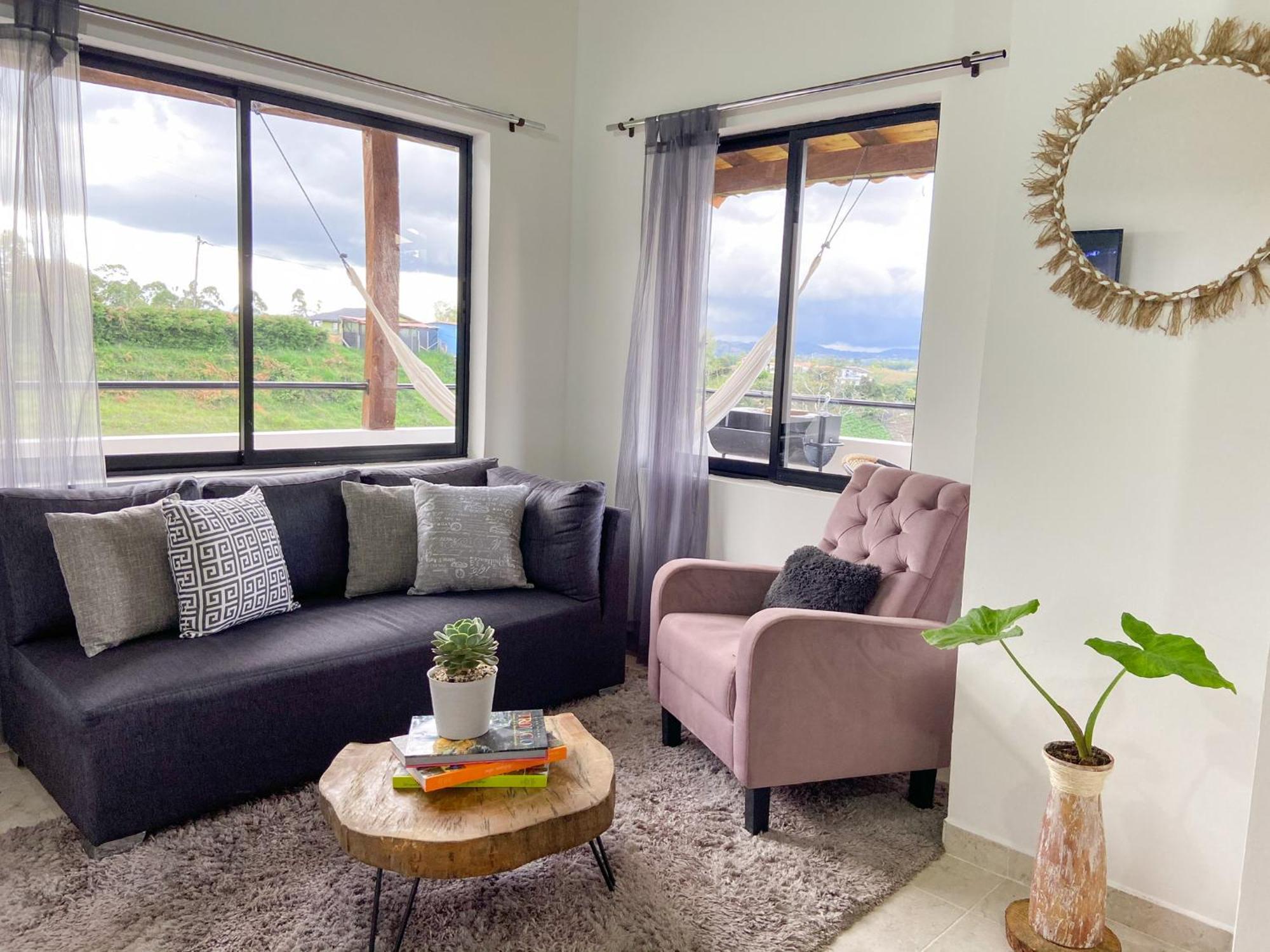 Cabanas Con Jacuzzi Y Chimenea - Casa Floral, Marinilla Buitenkant foto