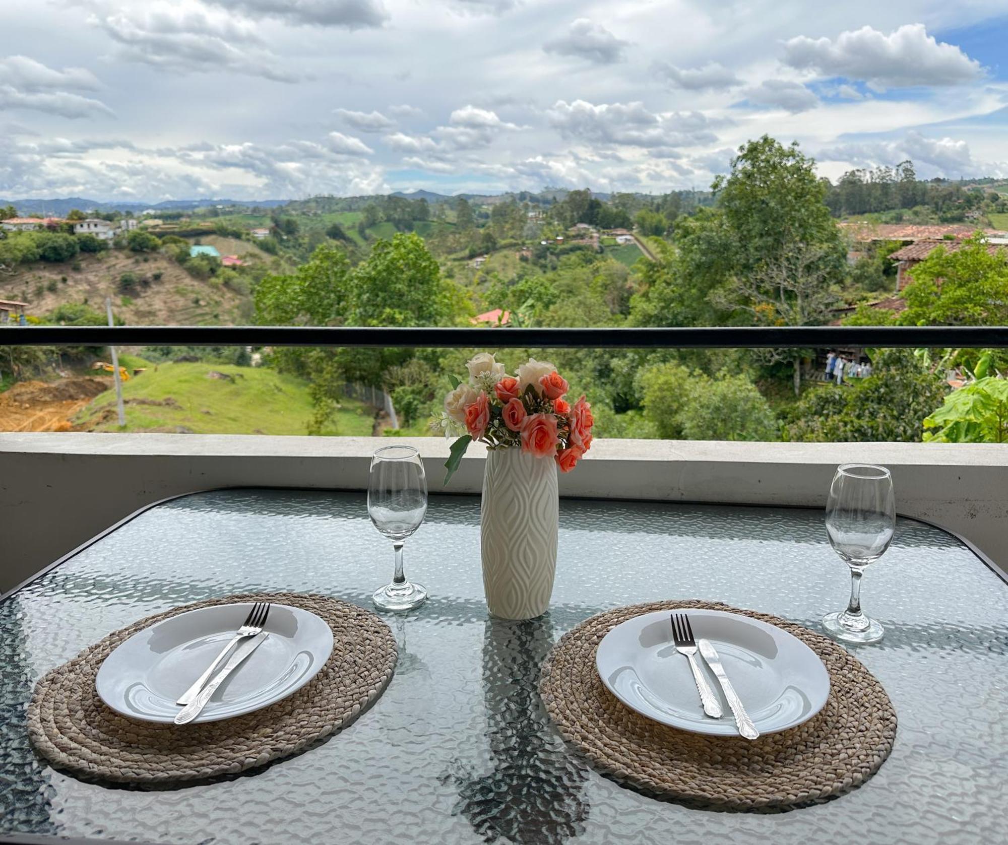 Cabanas Con Jacuzzi Y Chimenea - Casa Floral, Marinilla Buitenkant foto